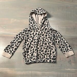 🖤 18 - 24 Months Leopard Hoodie (Long Sleeved Shirt). 2T.